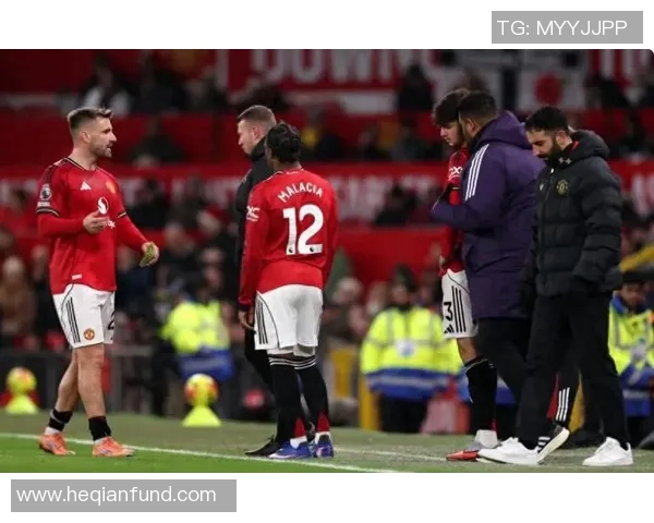 曼联寻求防线补强：中后卫引援或成夏季转会关键