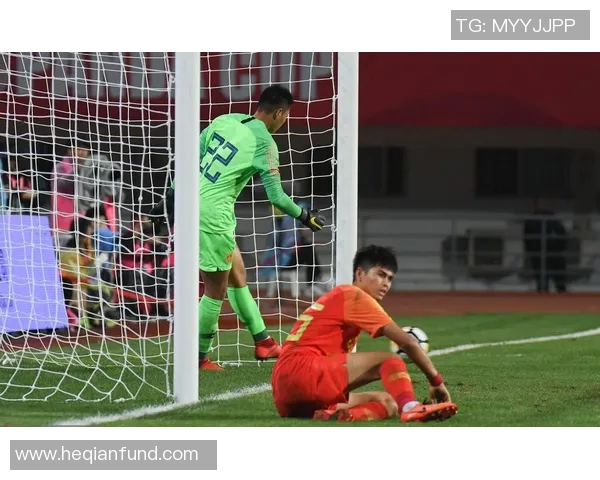 沙尔克04主场混乱：球迷事件引发安全警示